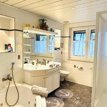 Am Blessberg In Stelzen * Eisfeld